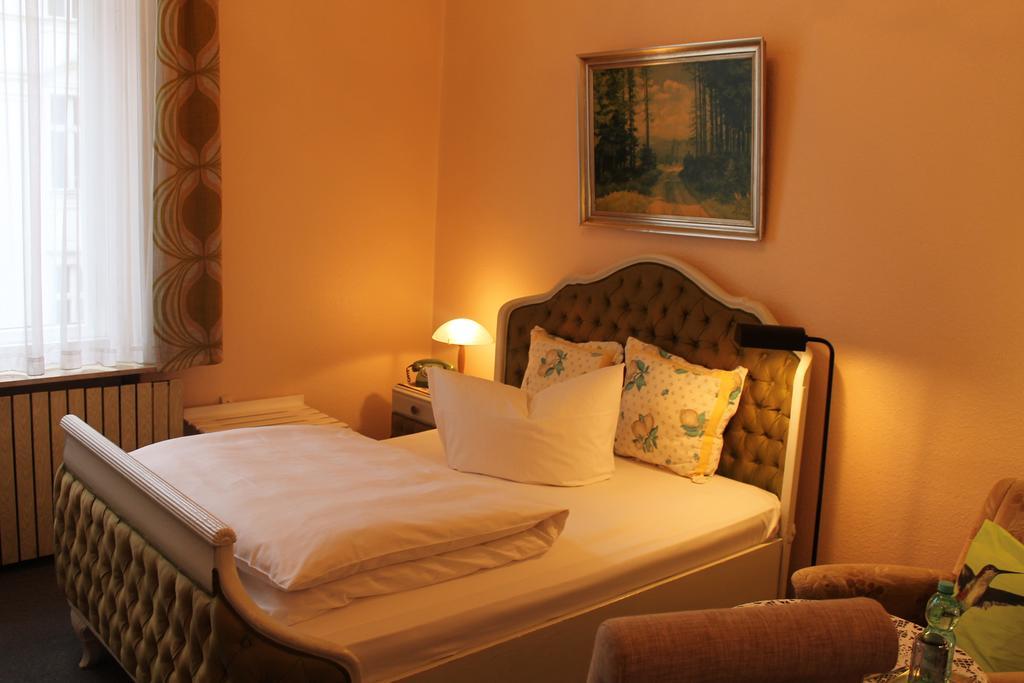 Hotel Pension Columbus Am Kurfurstendamm - Berlin