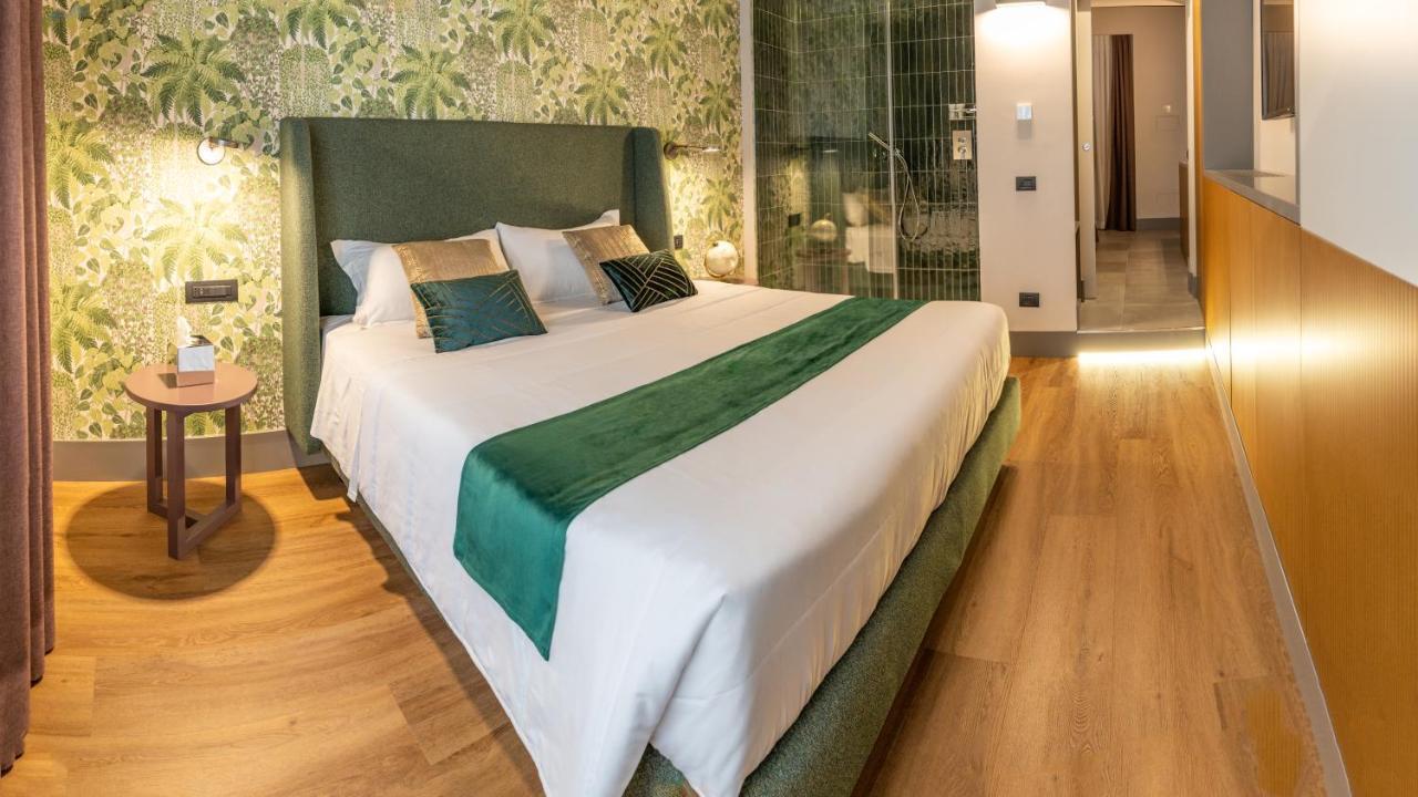 Castel Sant'Angelo Luxury Rooms & Tour