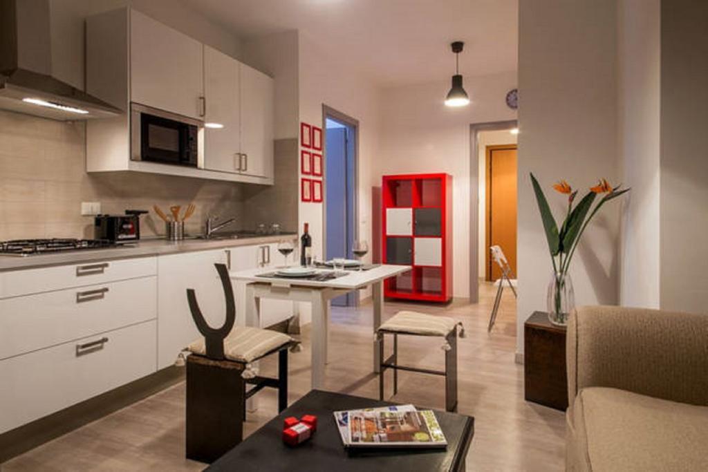 Iron Bridge Accommodation - Rome
