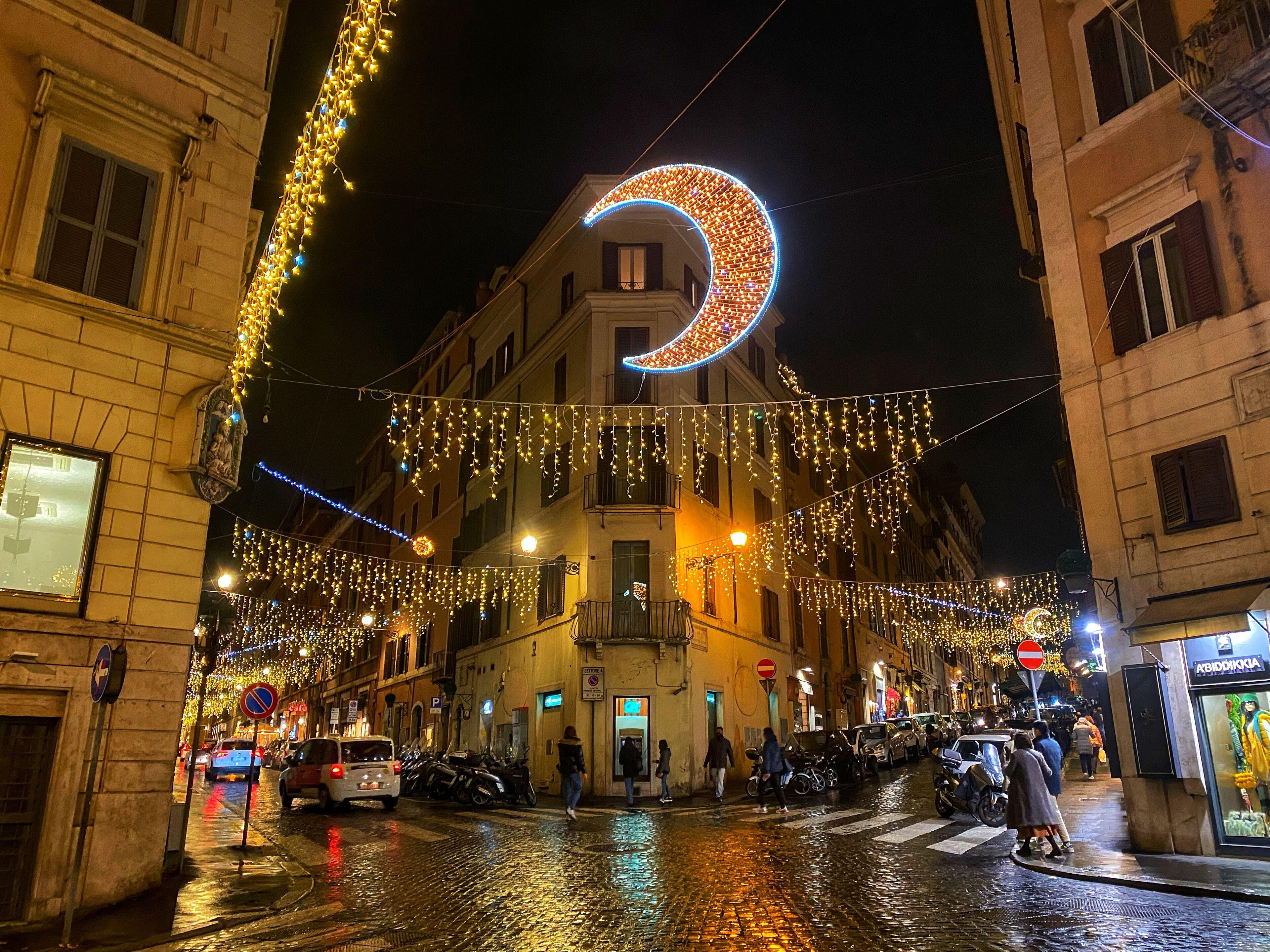 Tritone Top House